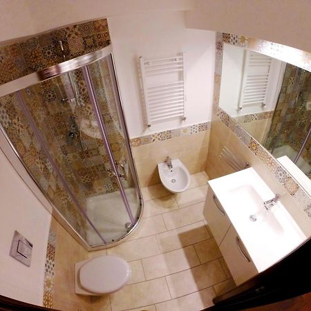 Casa Cesira Incentro Hotel Napoli Bagian luar foto
