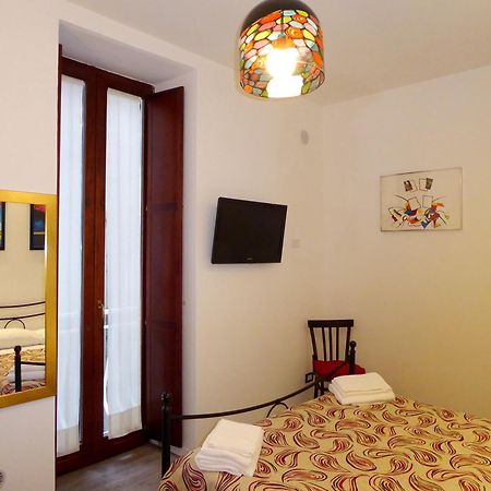 Casa Cesira Incentro Hotel Napoli Bagian luar foto