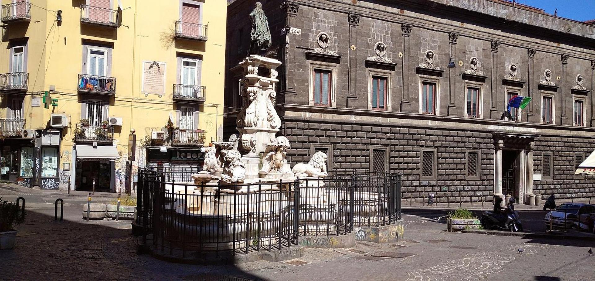 Casa Cesira Incentro Hotel Napoli Bagian luar foto