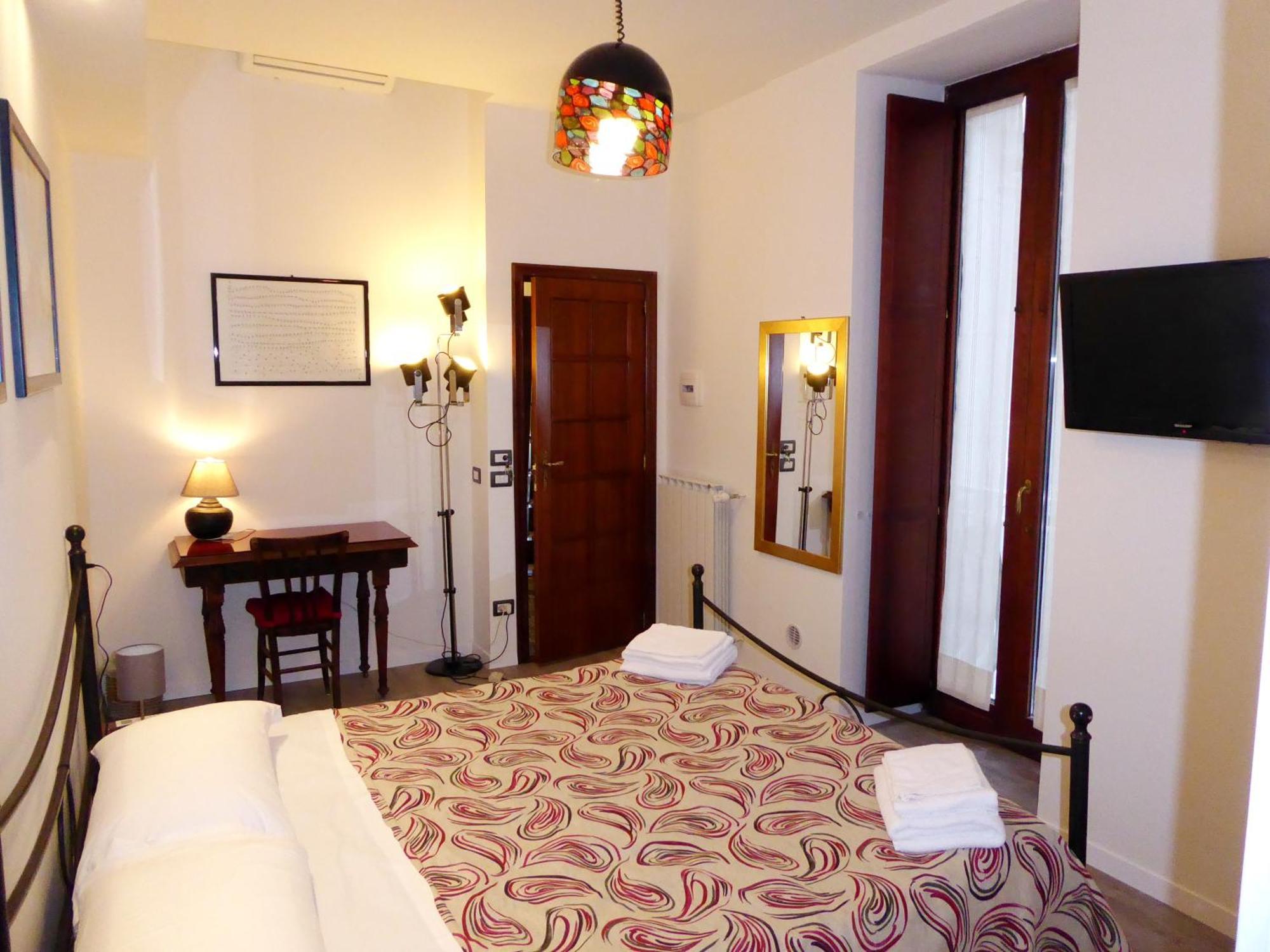 Casa Cesira Incentro Hotel Napoli Bagian luar foto