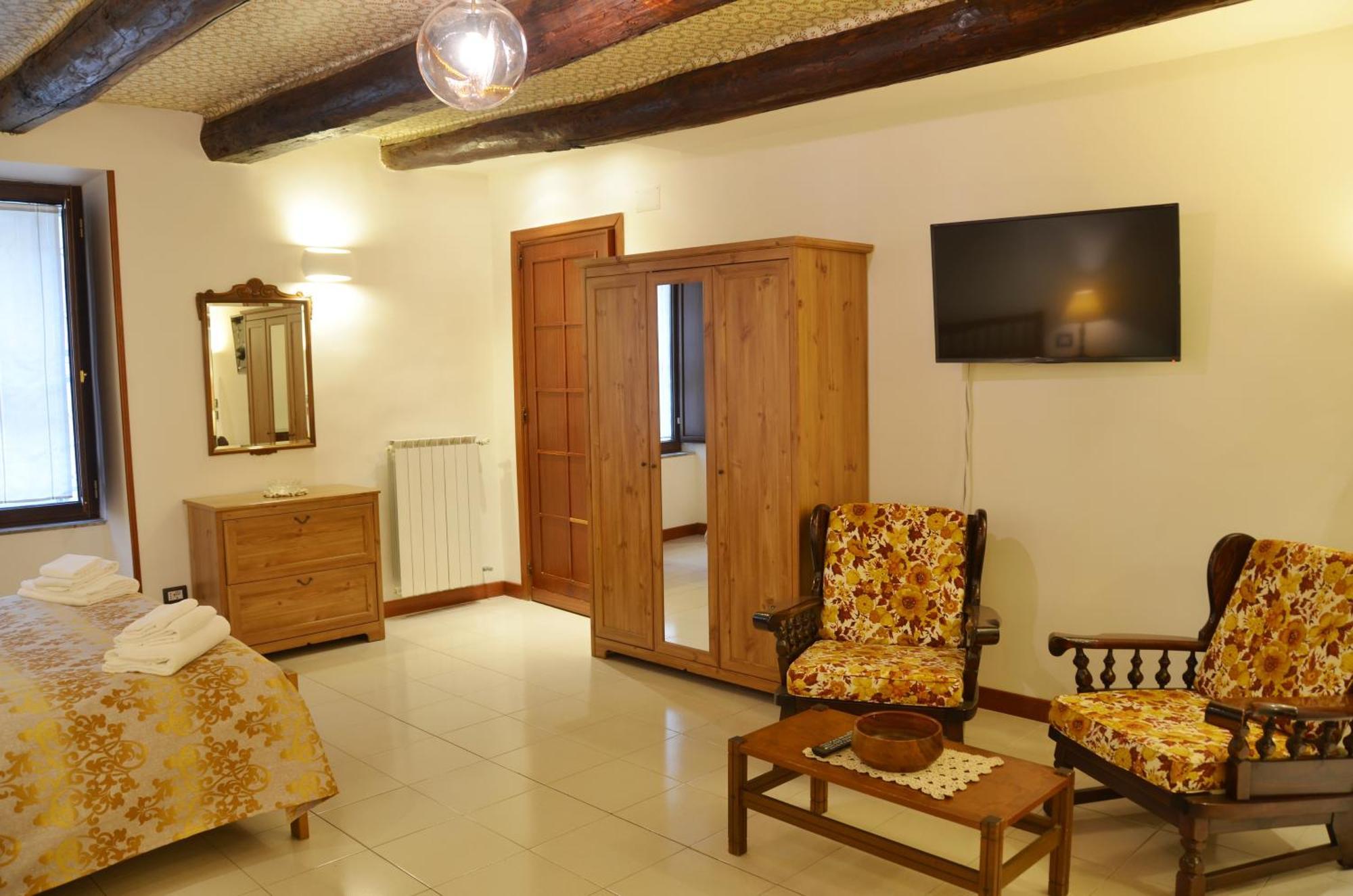 Casa Cesira Incentro Hotel Napoli Bagian luar foto