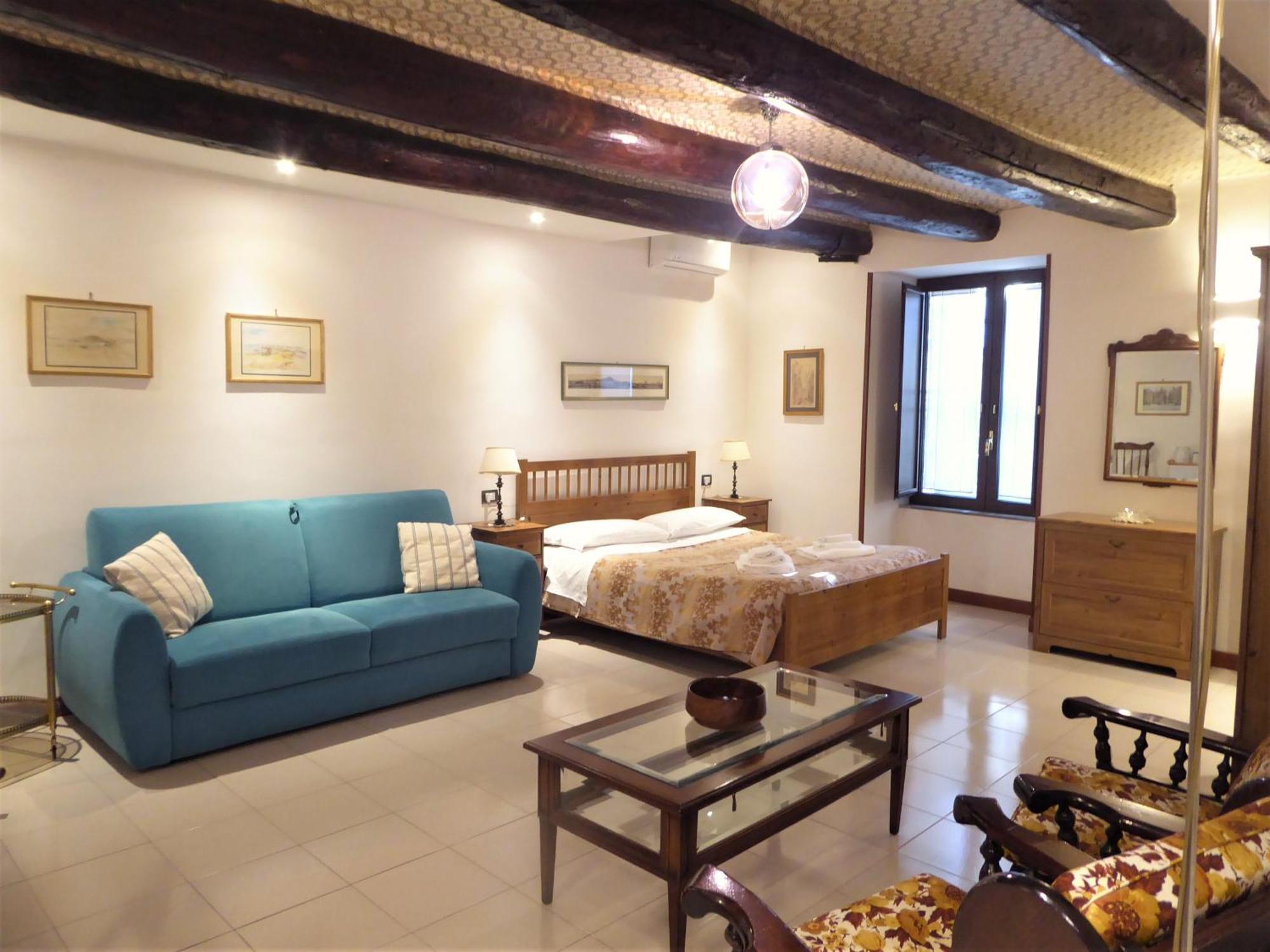 Casa Cesira Incentro Hotel Napoli Bagian luar foto