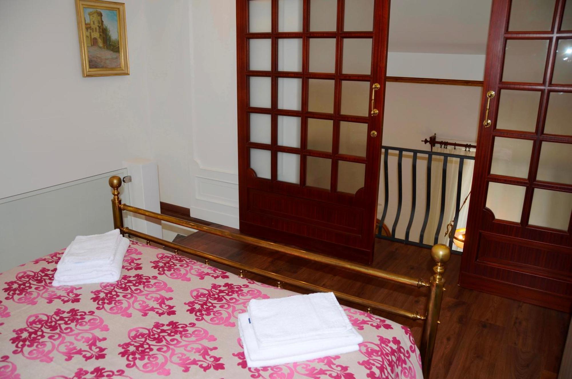 Casa Cesira Incentro Hotel Napoli Bagian luar foto